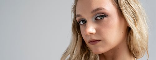 Ovo su novi makeup trendovi za jesen 2026. 