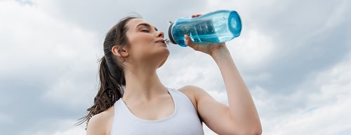 Unošenje dovoljno tečnosti: 5 saveta protiv dehidratacije