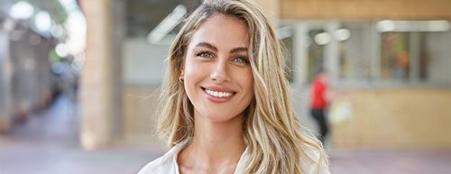 Plava kosa: ovako ćemo je nositi i stilizovati u 2024. godini 